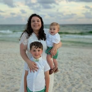 Meet your Posher, Shana